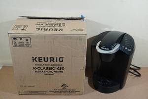 lot 20 image: Keurig K-Classic K50 -Black