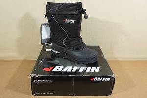 lot 29 image: Baffin Juniors Mustang Winter Boots -Size 5, Black