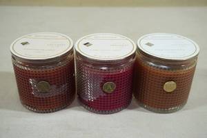 lot 123 image: 3 Aromatique Candles -Pumpkin Spice, The Smell of Christmas, Cinnamon Cider