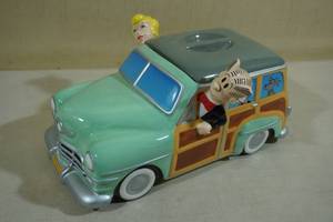 lot 128 image: Limited Edition Cookie Jar Blondie 1,025 of 2,400 Pieces