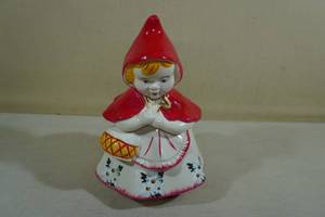 lot 129 image: Vintage McCoy Cookie Jar Little Red Riding Hood