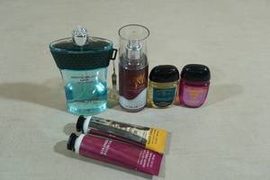 lot 139 image: Assorted Bath & Body Works -Perfume, Lotion, Hand Sanitizer