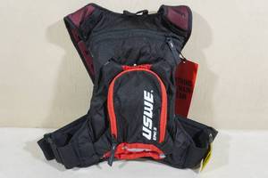 lot 151 image: USWE Epic 3 Hydration Pack