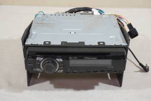 lot 164 image: Pioneer CD Car Deck