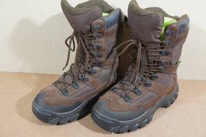 lot 227 image: Cabelas Womens Dry-Plus Winter Boots -Size 9D