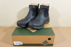 lot 238 image: Muck Boot Mens Apex Mid Zip Boots -Size 7