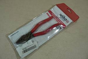 lot 246 image: Wiha Soft Grip Heavy Duty Crimping Pliers