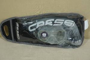 lot 276 image: Cressi Frameless Freediving Snorkel Set -Clear
