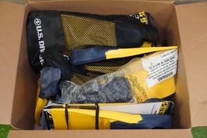 lot 296 image: 12 Pairs Adult US Divers Swim Fins Assorted Sizes