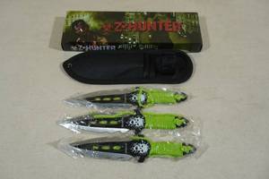 lot 304 image: Z Hunter Throwing Knife Set