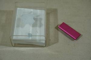 lot 337 image: Apple 4GB iPod Shuffle