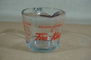 lot 349 image: Anchor Hocking Fire-King 2-Cup Glass Measuring Cup