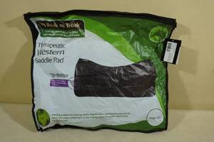 lot 371 image: Back on Track Therapeutic Western Saddle Pad Black