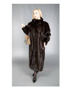 lot 1D image: Ladies Fully Let Out&nbspGerman Designer&nbspNatural&nbspFemale Ranch Mink Coat - XL
