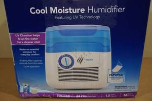 lot 292 image: Vicks Cool Moisture Humidifier
