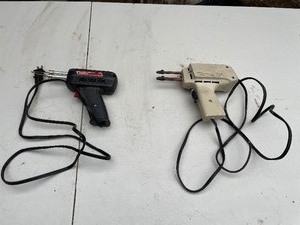 lot 32 image: Weller Soldering Gun & Vintage Craftsman Soldering Gun