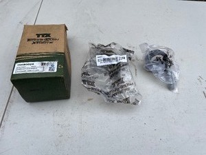 lot 37 image: Terrain Tough Xtreme Ball Joints TXK80028 & Other TTX Parts