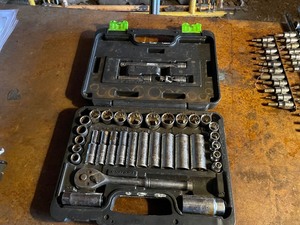 lot 71 image: Socket Set