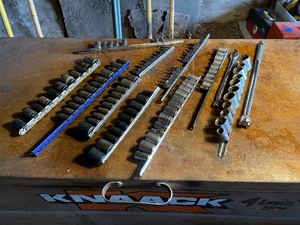 lot 72 image: Assortment of Sockets in Varying Sizes of Metric and Standard