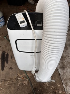 lot 55 image: Pelonis Portable Air Conditioner with Remote