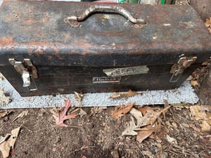 lot 64 image: Tool Chest filled with Various Tools