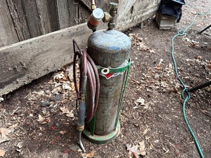 lot 73 image: Cutting Torch and Tank