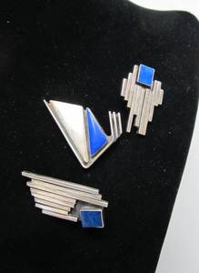 lot 31 image: Group of 3 Signed KLASSEN Modernist Sterling Silver Brooch Pins