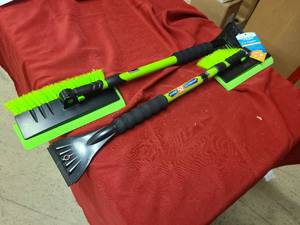 LL 2x Green SubZero Ice Ripper Snowbroom and ice scraper
