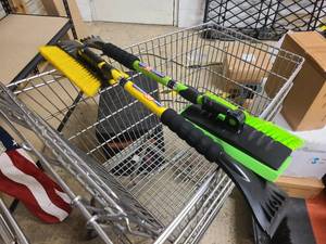 LL1 Yellow and 1 Green New Extendable Ice Scrapers