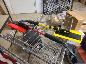 LL 1 Red and 1 Yellow Extendable Ice Scrapers