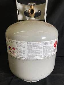 lot 6 image: 15 Lbs Propane Tank