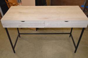 lot 5 image: Modern Wood Desk