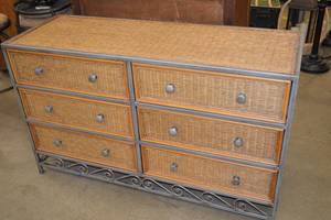 lot 7 image: Wicker Metal Frame Dresser