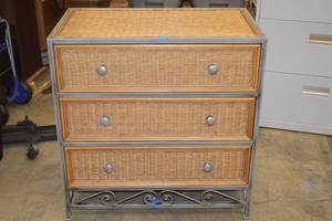 lot 11 image: Wicker Metal Frame Dresser