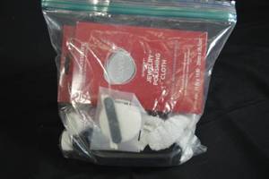 lot 43 image: Jewelry Cleaning Kit