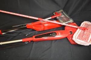 lot 122 image: Assorted Cleaning Supplies