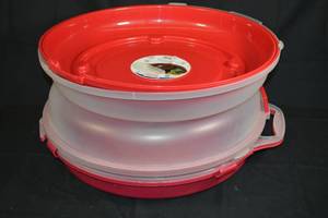 lot 141 image: 3ct Sterilite Round Storage Bins for Wreaths