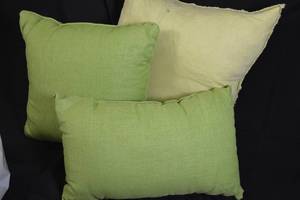 lot 161 image: 3ct Green Pillows