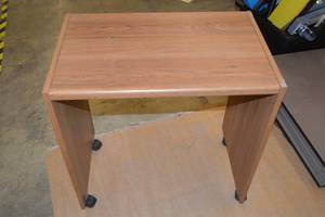 lot 166 image: Small Rolling Desk