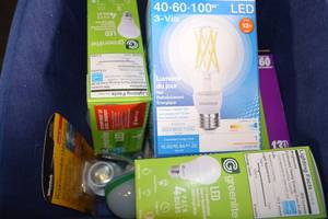lot 177 image: Bulk Assorted Light Bulbs