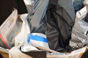 lot 216 image: Assorted Shoe and Jewelry Organizers  Bags