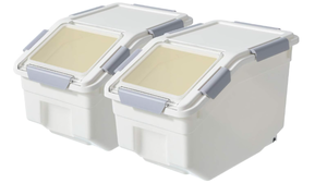 lot 311 image: 2 Pack Food Storage Container with Scoop