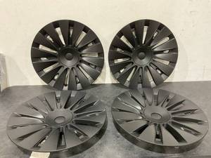 lot 498 image: Car Accessories, Compatible for Tesla Model Y 19-Inch 4PCS Hub Cap Performance Replacement Wheel