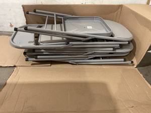 lot 94 image: 6 Grey Cushioned Folding Chairs