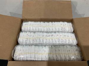 lot 523 image: Kirkland Signature Diapers, Size 3 (16-28 Pounds), 222 Count