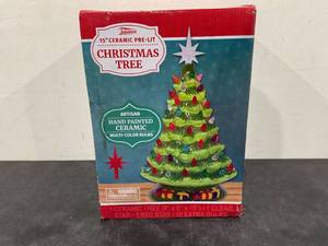 lot 536 image: Joiedomi 15 Tabletop Pre-lit Ceramic ChristmasTree