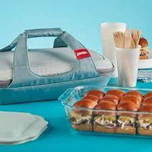 lot 64 image: Pyrex Deep Portable 4-piece Glass Baking Dish Set with Green Sage Lid