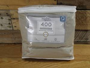 lot 108 image: Hotel Signature Egyptian Cotton 400 Thread Count 6-Piece Sheet Set - QueenTan