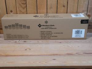 lot 220 image: Members Mark Flameless LED Wax Candles (7 Count)