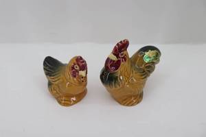 Rosemeade Pair of Rooster Pepper Shakers